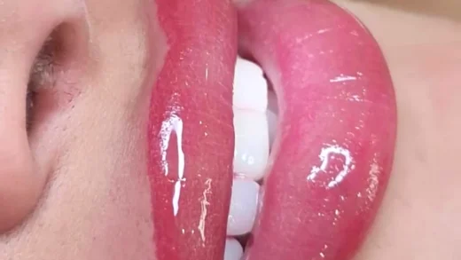 What is an alternative to lip blushing?